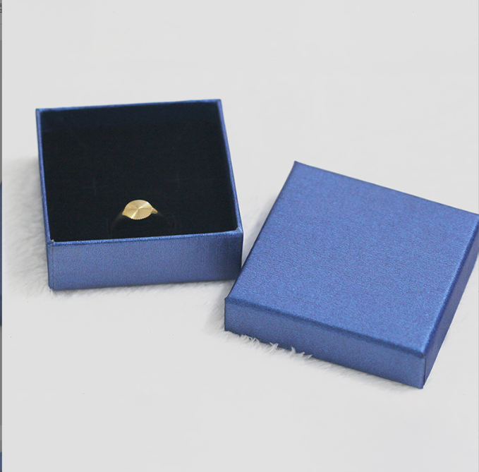 Simple style Square shape flip solild color Jewelry Boxpicture1