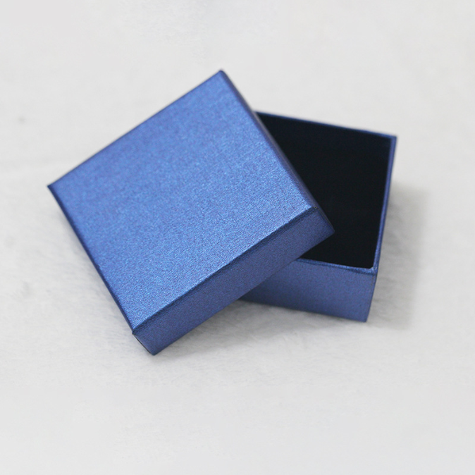 Simple style Square shape flip solild color Jewelry Boxpicture2