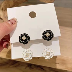 Fashion Oil Dripping White Camellia Pearl Stud Earrings Women's Ornament