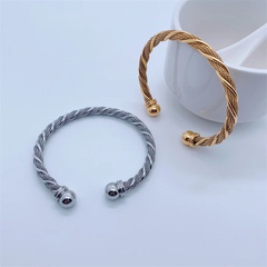 Fashion Elegant 18K Gold Plating Two Twining Twist Chain Titanium Steel Bracelet