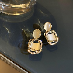 Fashion Opal Diamond Women's Geometric Shaped Alloy Earrings