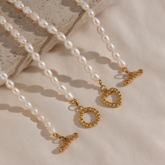 Fashion Twist Round Buckle Clavicle Chain Stainless Steel Plated 18K Pearl Peach Heart Buckle Necklace