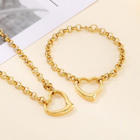 Fashion New Chain Heart-Shaped Pendant Necklace Bracelet Stainless Steel Jewelry Set's discount tags