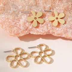 Fashion Jewelry Hollow Flower Shaped Alloy Stud Earrings