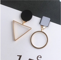 Fashion Geometric Asymmetric Hollow Triangle Round Alloy Earring