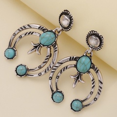 Geometric Retro Ethnic Crescent-Shaped Turquoise Leaf-Shaped Stud Earrings