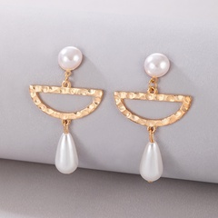 2022 New style Inlaid Pearl Hollow Geometric Alloy pendant Earrings