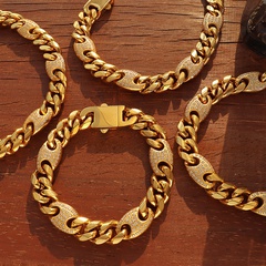 Fashion inlaid Diamond Cuban Chain Titanium Steel Gold-Plated Bracelet