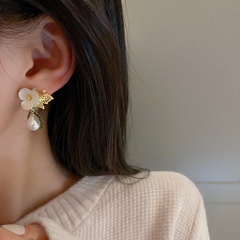 Mode Kreative Perle Intarsien Blatt Blume Form Ohrringe