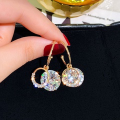 Fashion Elegante Glänzende Kristall Alloy Stud Ohrringe für Frauen