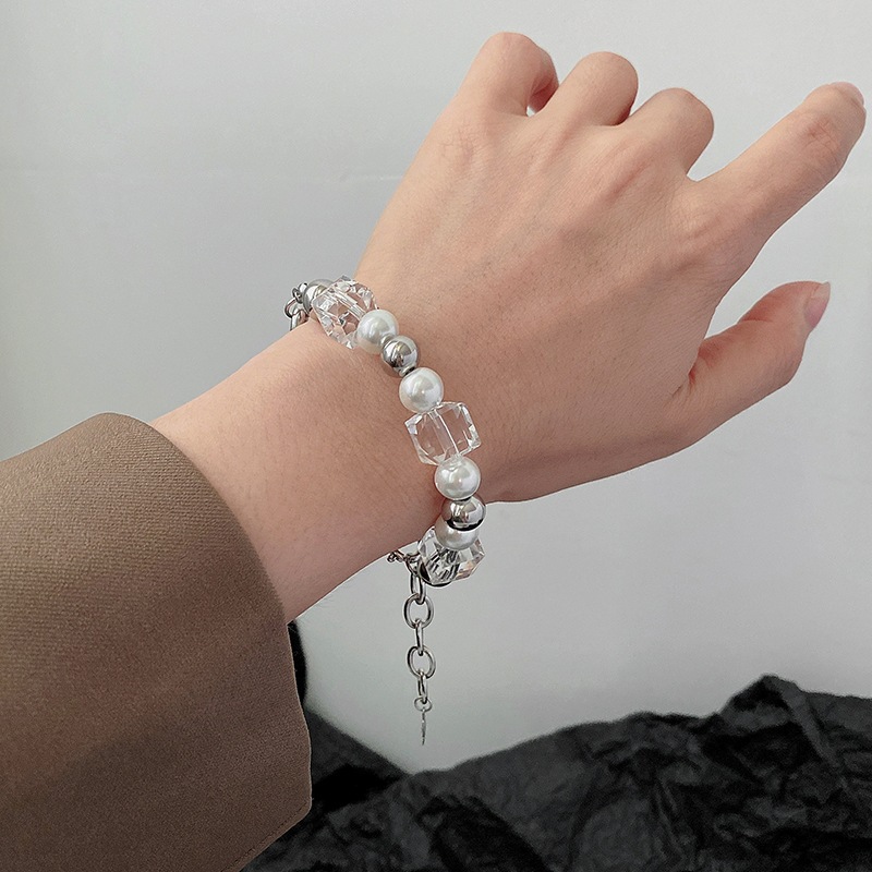 Creative Ice Cubes Crystal Stitching Bracelet Female Hip Hop Style Titanium Steel Bracelet Hand Jewelrypicture2