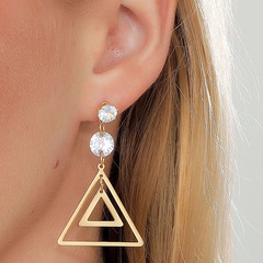 Mode Kreative Einfache Intarsien Zirkon Hohlen Dreieck 18K Gold Edelstahl Ohrringe