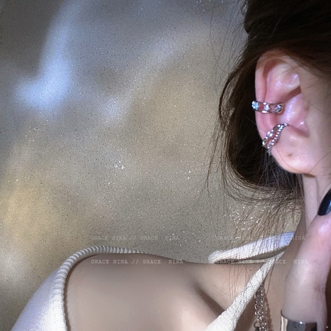Fashion Asymmetric Tassel Chain Ear Clip Non-Piercing Female Earrings's discount tags