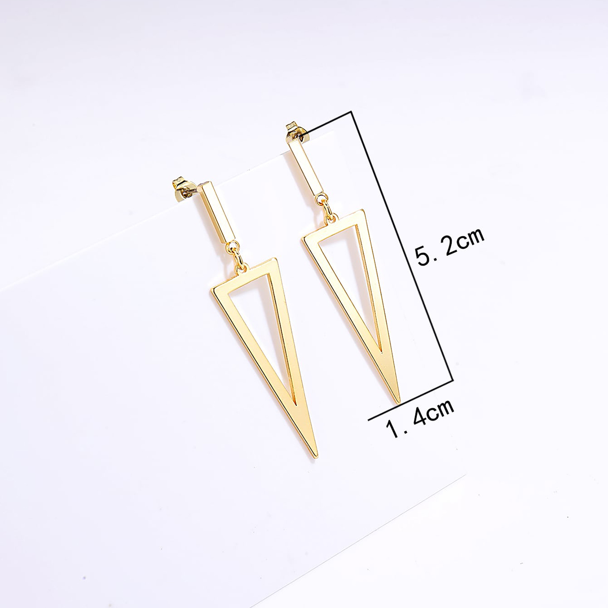 Mode Einfache Dreieck Form Galvani 18K Gold Kupfer Ohrringepicture4