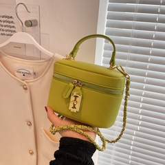 2022 New Fashion Solid Color Messenger Portable Small Bucket Bag