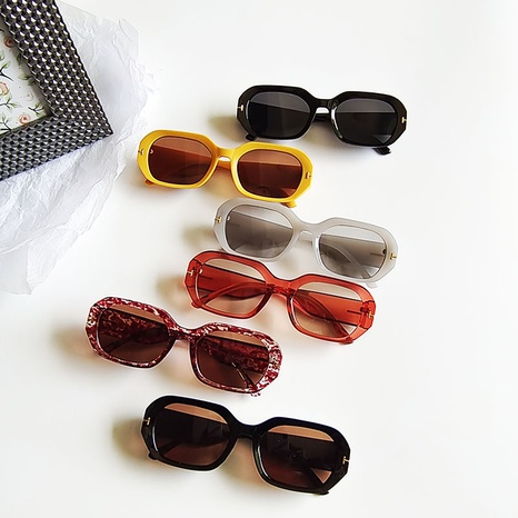 T-förmige Sonnenbrille mit quadratischen Rahmen im europäischen und amerikanischen Stil's discount tags