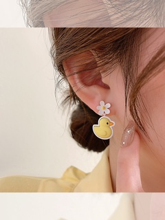 Mode Niedlichen Cartoon Blume Farbe Kleine Gelbe Ente Ohrringe