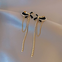 Fashion Tassel Long Pearl Black Bow Inlaid Rhinestone Alloy Earrings
