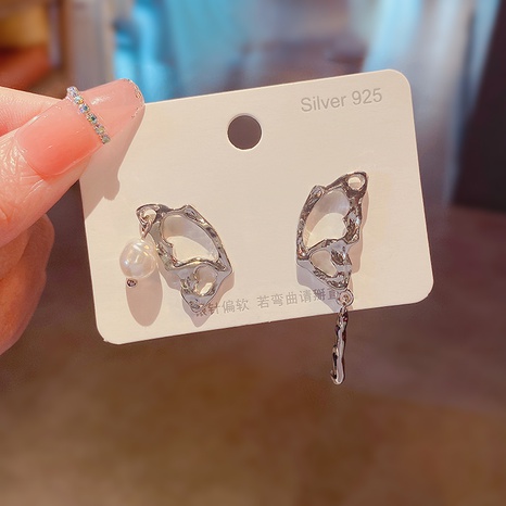 Sterling Silber Nadel Silber Schmetterling Asymmetrische Ohr ringe's discount tags