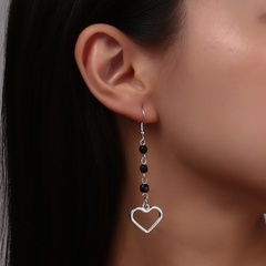 Simple Style Long Gland Perles creux pendentif coeur Boucles D'oreilles