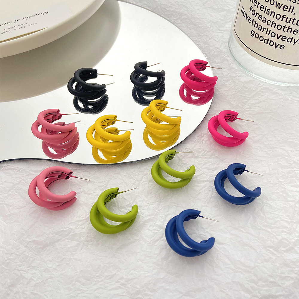 Koreanischen Stil Sigkeiten Farbe Kreis Ohrringe Geometrische DreiSchicht Halbe Ring Legierung Ohrringepicture2