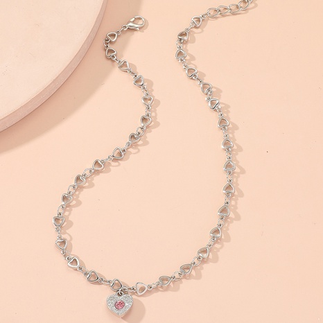 Collar de cadena de clavícula de corazón con incrustaciones de cristal de adorno de moda's discount tags