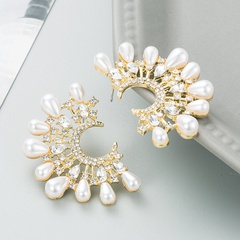 fashion new Geometry flower Alloy Inlaid water drop shape Pearl Earrings