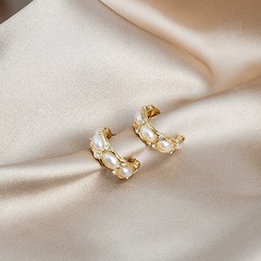 Fashion  Simple C- Shaped Semicircle Pearl Hoop Earrings Alloy Earrings