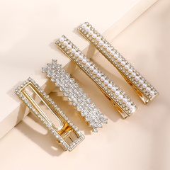 Femmes Mode Brillant Géométrique Alliage Cheveux Accessoires Perles Incrustées Diamant Strass Artificiels Perle artificielle Pince À Cheveux 1 ensemble