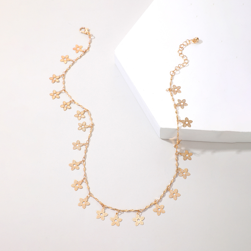 Simple Jewelry Flower Pendant Alloy Geometric SingleLayer Necklacepicture5