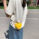 Vintage Chain Student Heart Shape Bag Female New Fashion Summer Shoulder Messenger Bagpicture10