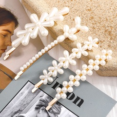 Femmes Mode Doux Géométrique Fleurs Alliage Cheveux Accessoires Perles Incrustées Perle artificielle Pince À Cheveux 1 ensemble
