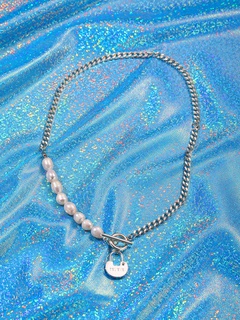 Mode Edelstahl Alien Perle Buchstaben muster Halskette Galvani sieren Künstliche Perlen Edelstahl Halsketten 1 Stück