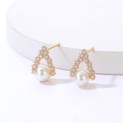 Fashion Copper Electroplated 18K Gold Retro Exquisite Pearl Zircon Inlaid stud earrings
