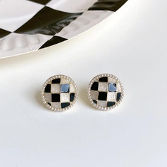 Fashion Black and White Chessboard Plaid round Pearl Ear Stud Female Alloy Earrings