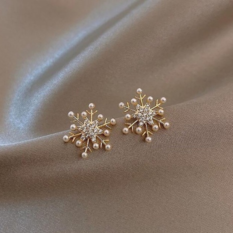 Nouvelle Mode Flocon De Neige Plein de Diamants Femmes de Perle Feux D'artifice Alliage Oreille Boucles D'oreilles's discount tags