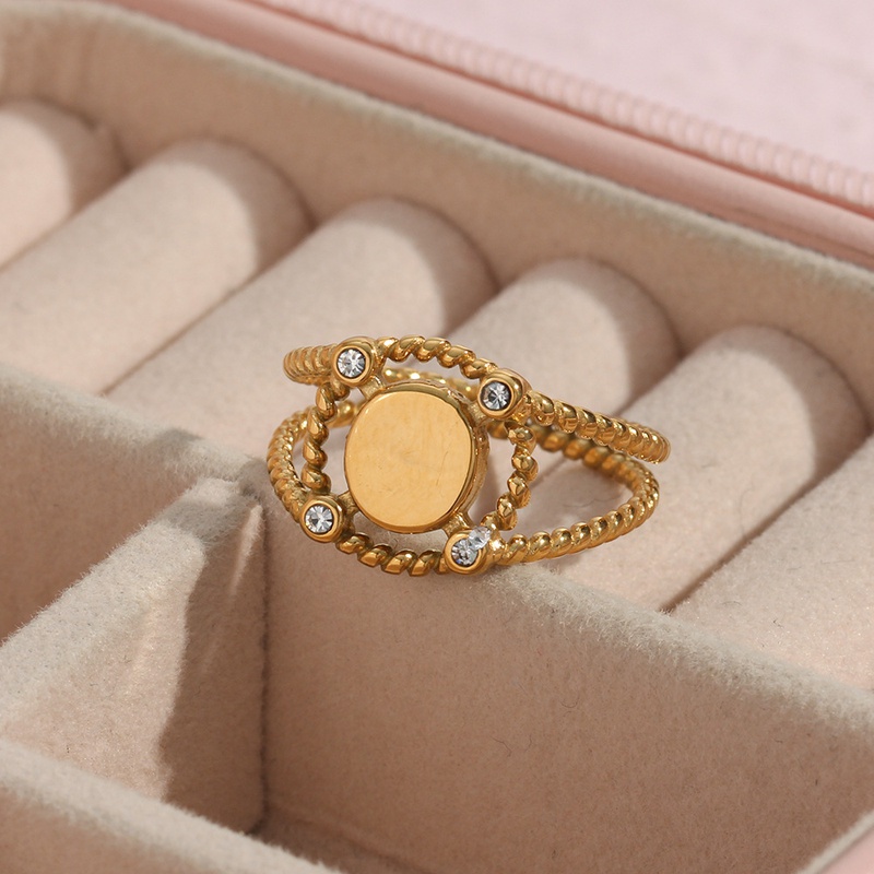 Mode Retro Frauen berzog 18K Goldene Hohle VierEcke Diamant Edelstahl Ring