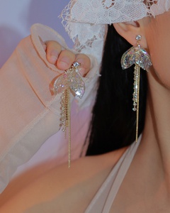 creative fashion mermaid tail shape inlaid rhinestone Pearl Tassels chain drop Earrings