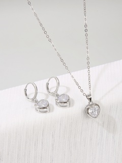 Shiny Heart Shape Alloy Artificial Diamond Earrings Necklace 1 Set