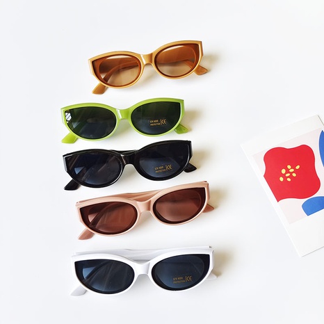 Gafas de sol multicolor con marco de ojo de gato triangular de estilo Retro's discount tags