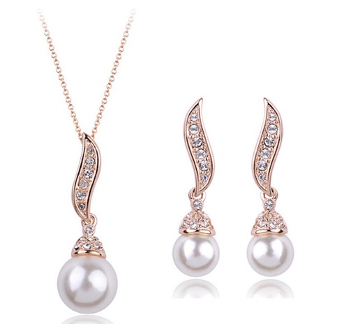 Fashion Rhinestone Angel Wings Pearl Alloy Necklace Ear Stud Two-Piece Set's discount tags