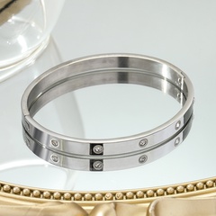 Fashion Simple Polished O-Shaped Stainless Steel Rhinestone Inlaid Bracelet