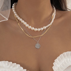 Fashion Retro Patchwork Imitation Pearl Clavicle Chain Simple Portrait Alloy Necklace Set