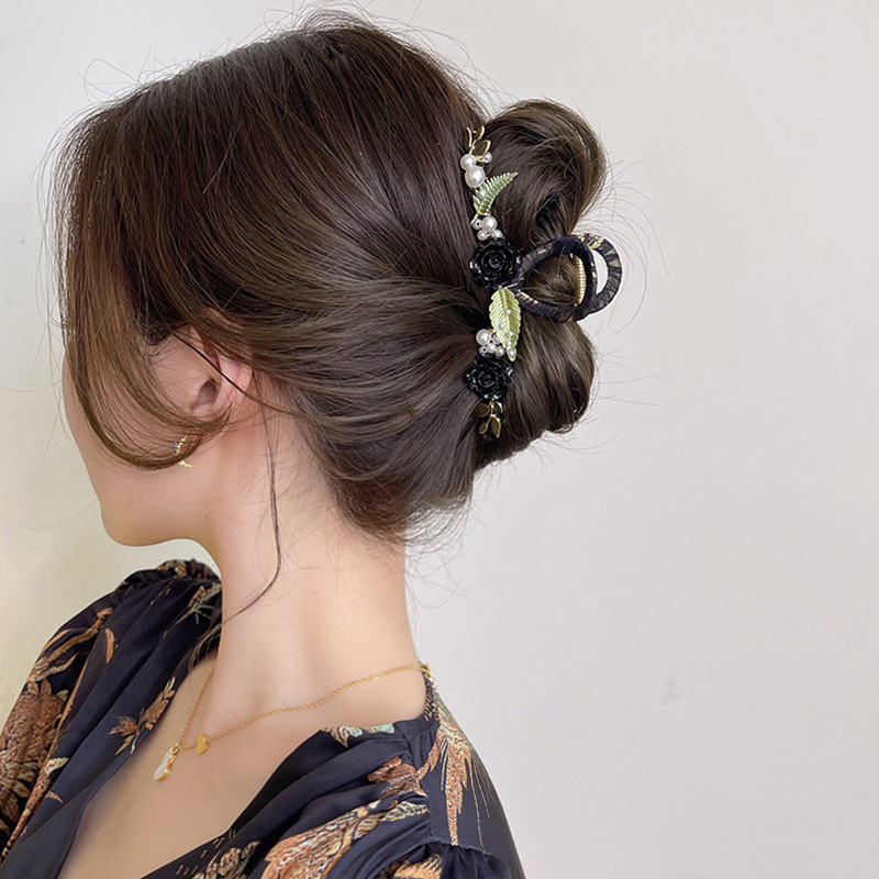 Fashion Vintage Pearl Flower Shaped Barrettes Hair Clip Hair Accessoriespicture5