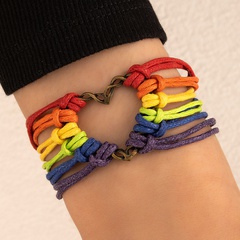 Neue Mode Hand-Woven Regenbogen Farbe Herz-Förmige Ornament Armband