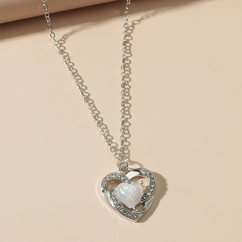 Fashion Popular solid color Rhinestone Opal Love Necklacepicture2