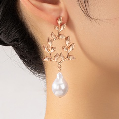 Mode Einfache Hohl Perle Blatt Lange Quaste Ohrringe