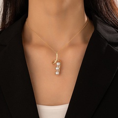 Fashion Ol Pearl Single-Layer Irregular Geometric Alloy Necklace