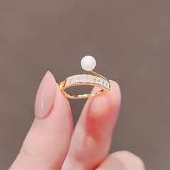 Fashion Geometric Real Gold Electroplated Zircon Pearl Inlaid Ring for Women