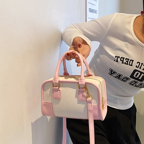 Fashion Women 2022 Summer New Messenger Pink Bag's discount tags